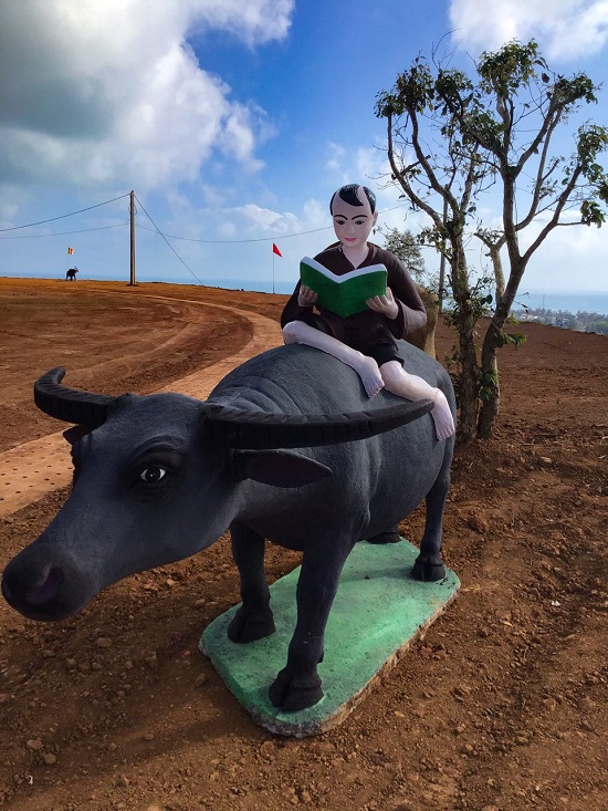 tượng trâu và cậu bé