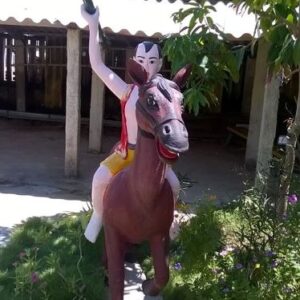 Tượng thánh gióng bằng xi măng