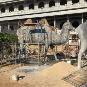 Tượng lạc đà xi măng