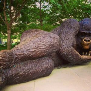 Tượng King Kong xi măng