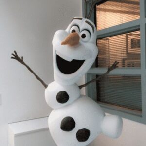 Tượng người tuyết xi măng