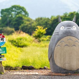 tượng totoro xi măng