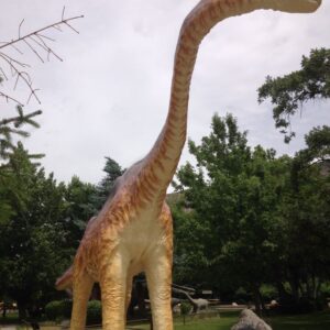 tượng Khủng Long xi măng