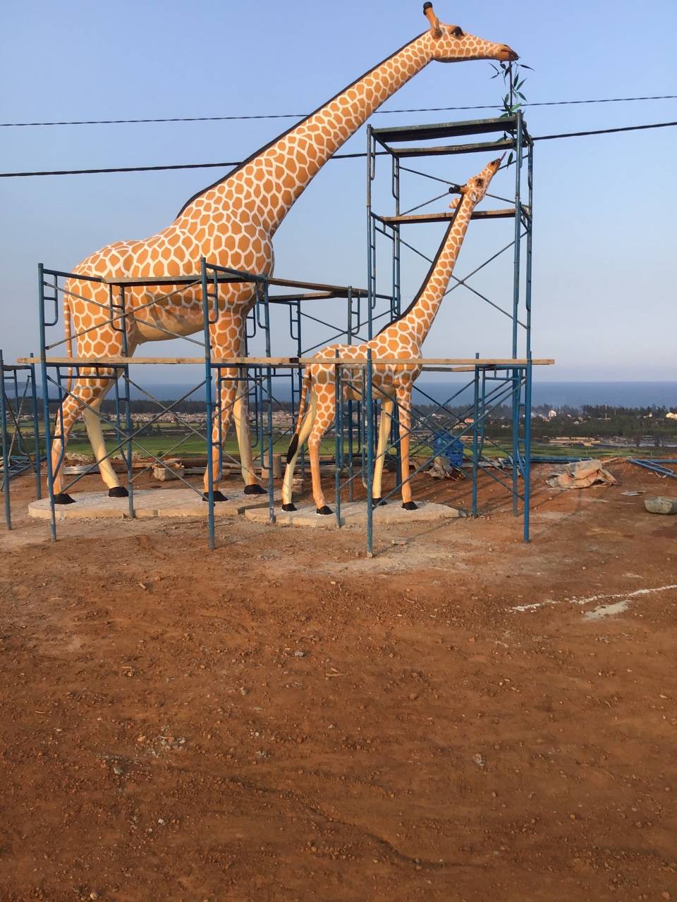 Tượng xi măng Quảng Ngãi