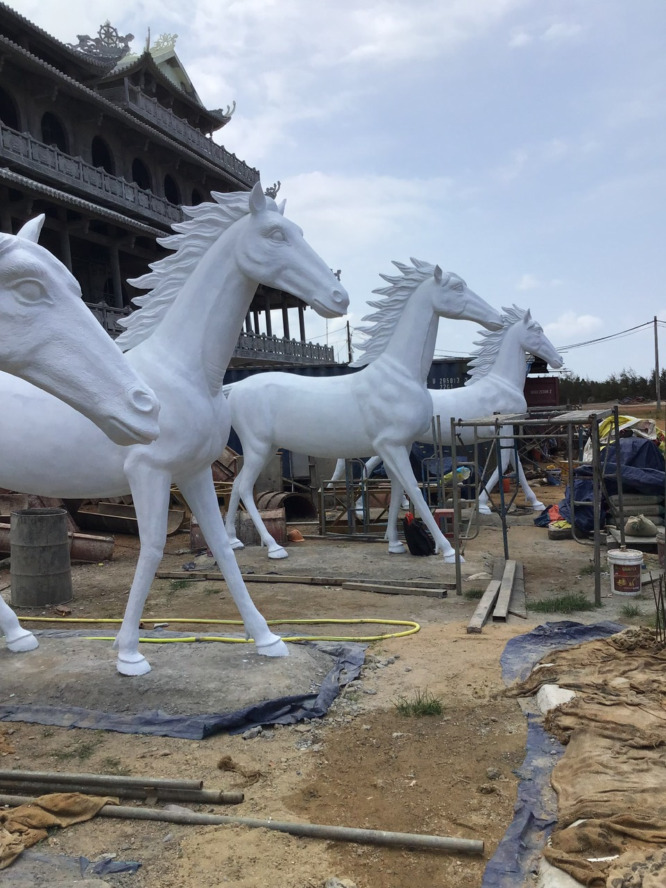 Điêu khắc tượng xi măng Quảng Ngãi